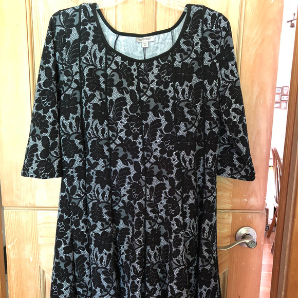 Avenue Dresses & Skirts - Avenue Black & Gray Floral Lace Print Swing Dress